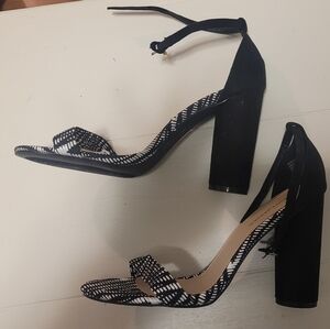 Justfab cylinder heel wide width 9